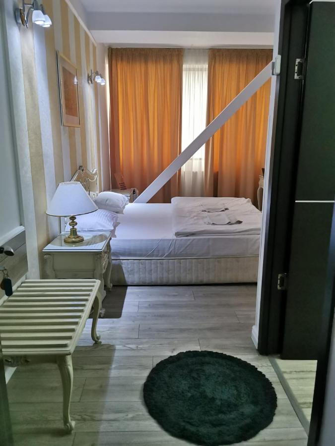 Hotel Nevis Fundeni Bukareszt Zewnętrze zdjęcie
